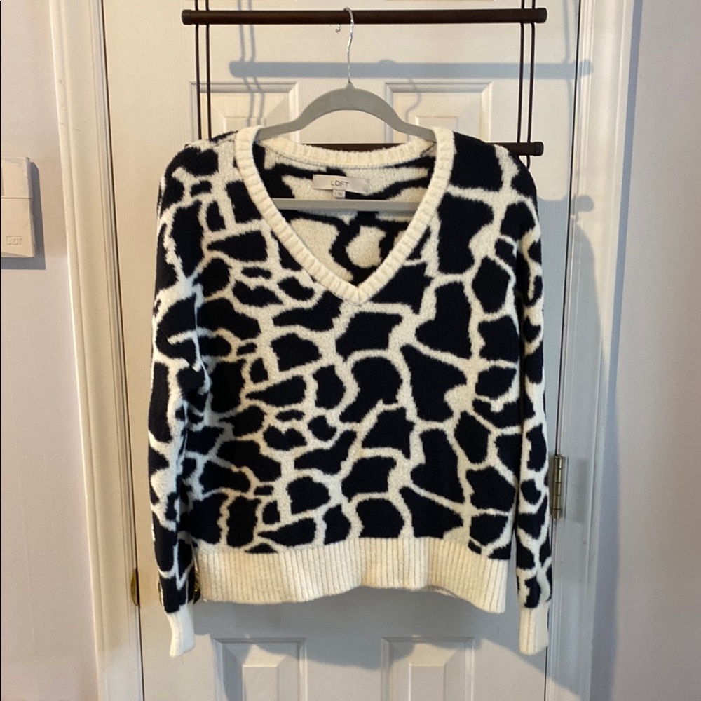 Loft giraffe print sweater, sz. Small